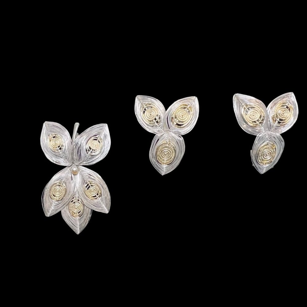 Silver Tone And Gold Tone Wire Wrapped Leaf Clip On Earrings & Brooch Set (4604)